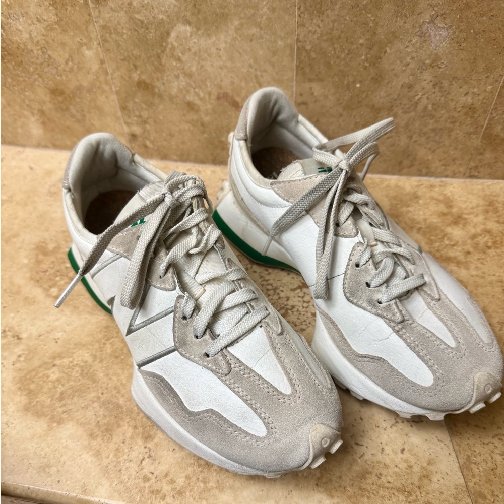 New Balance 327 Sneakers Women’s Size 7 White Gray Green Leather Suede